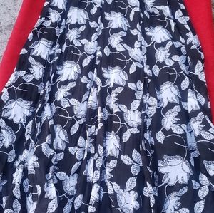 Preswick & Moore Floral Skirt